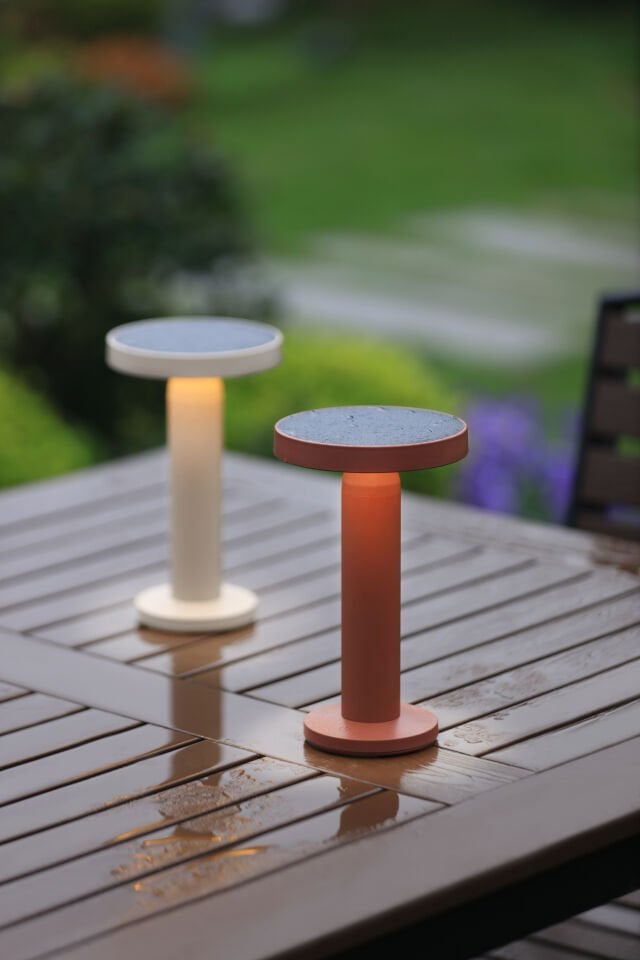 VİGDİS KUM BEJİ SOLAR MASA LAMBASI OIA LIGHT-SAND