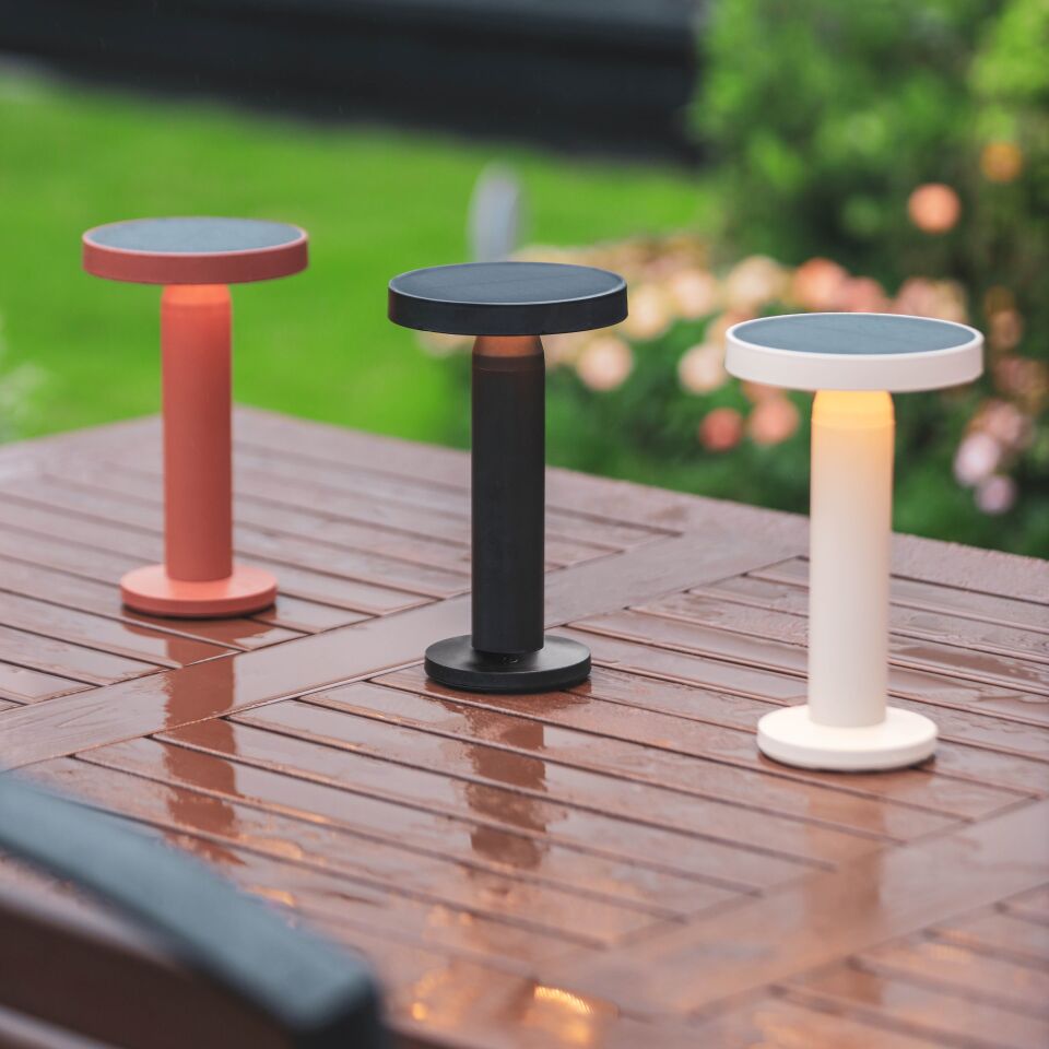 VİGDİS KIRMIZI SOLAR MASA LAMBASI OIA LIGHT-RED