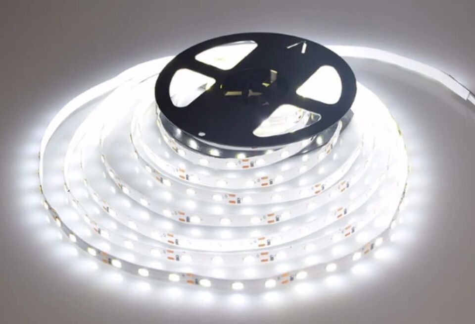 ŞERİT LED 3 ÇİP DIŞ MEKAN BEYAZ 60LED CATA