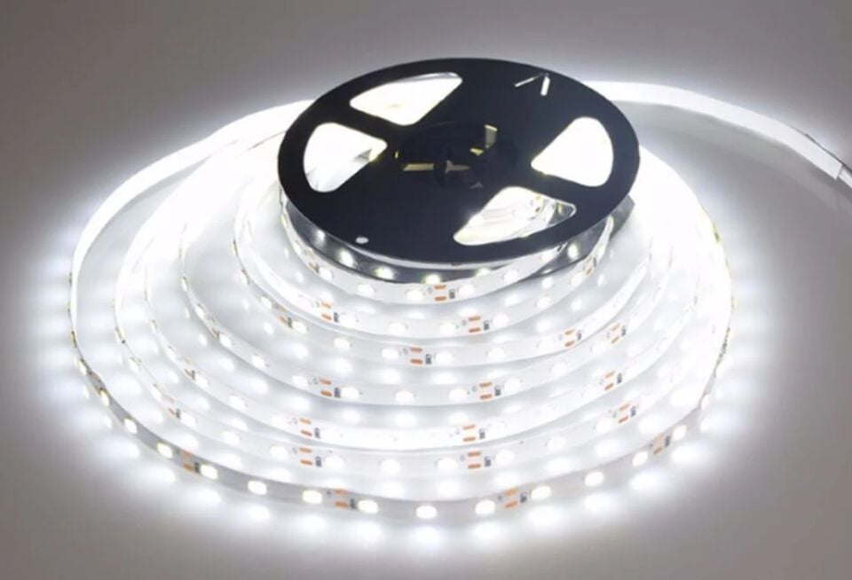 ŞERİT LED 3 ÇİP DIŞ MEKAN BEYAZ 60LED CATA