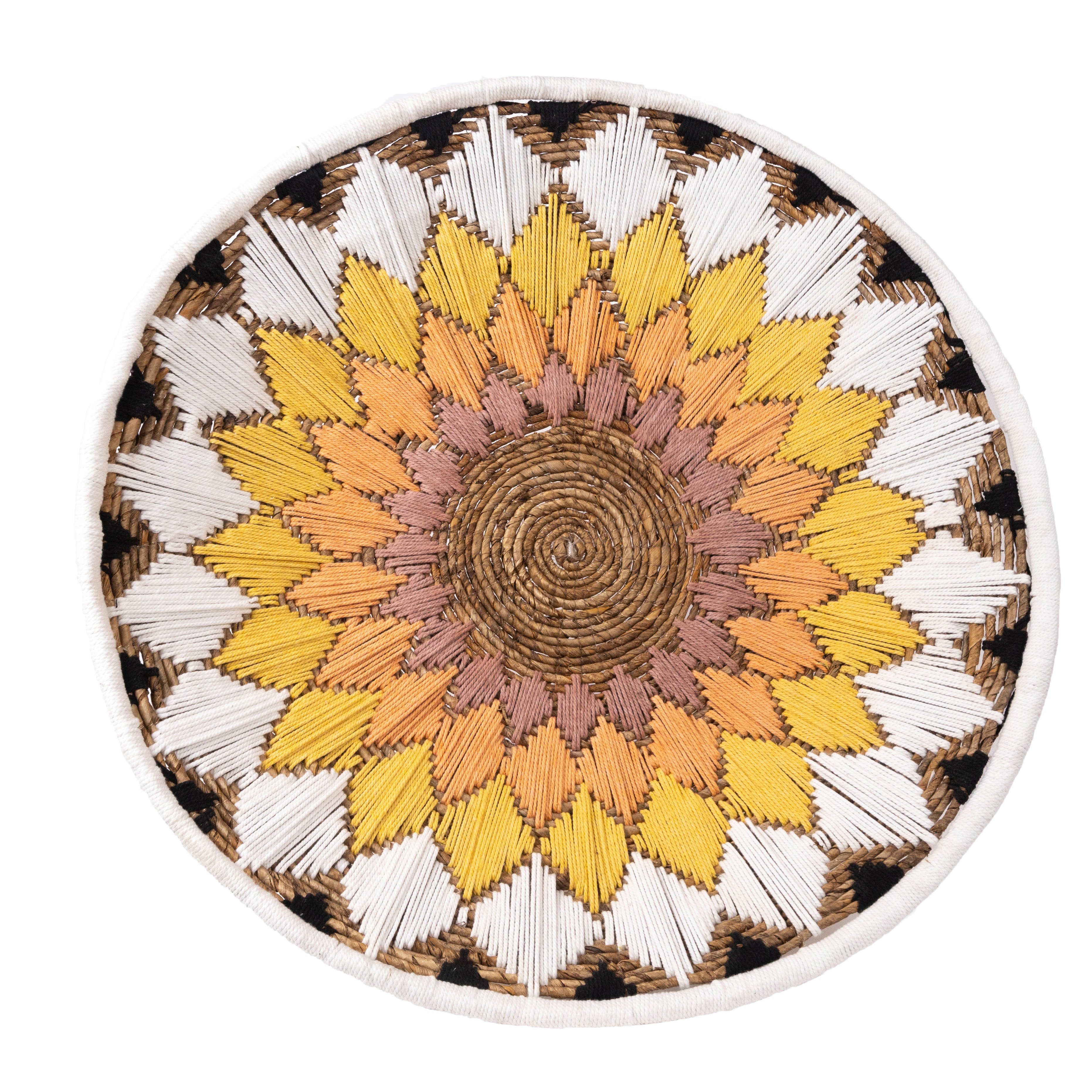 ACAMAS BANANA-YARN DEKOR 76X76X12CM OIA LIGHT