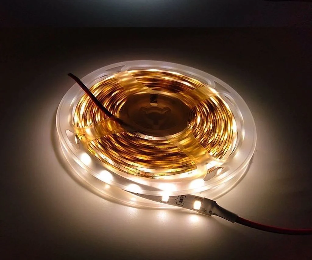 ŞERİT LED 3 ÇİP İÇ MEKAN 4000K